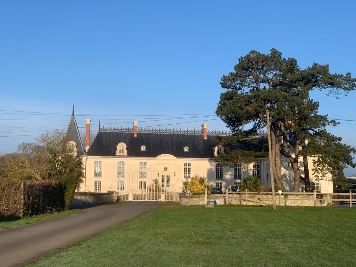 Les Douves Duplex 5 Personnes Lumineux Avec Jardin Et Terrasse Amenagee , Vue Sur Chateau A 5Mn De La Mer, Proche Omaha Beach Et Bayeux Commes Екстериор снимка
