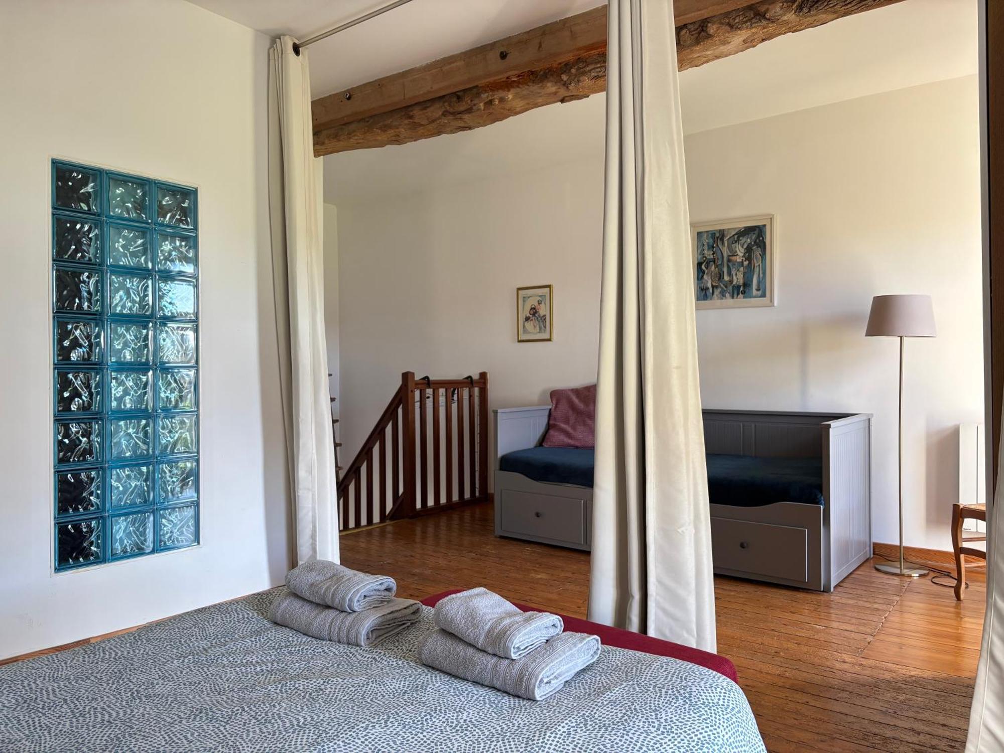 Les Douves Duplex 5 Personnes Lumineux Avec Jardin Et Terrasse Amenagee , Vue Sur Chateau A 5Mn De La Mer, Proche Omaha Beach Et Bayeux Commes Екстериор снимка