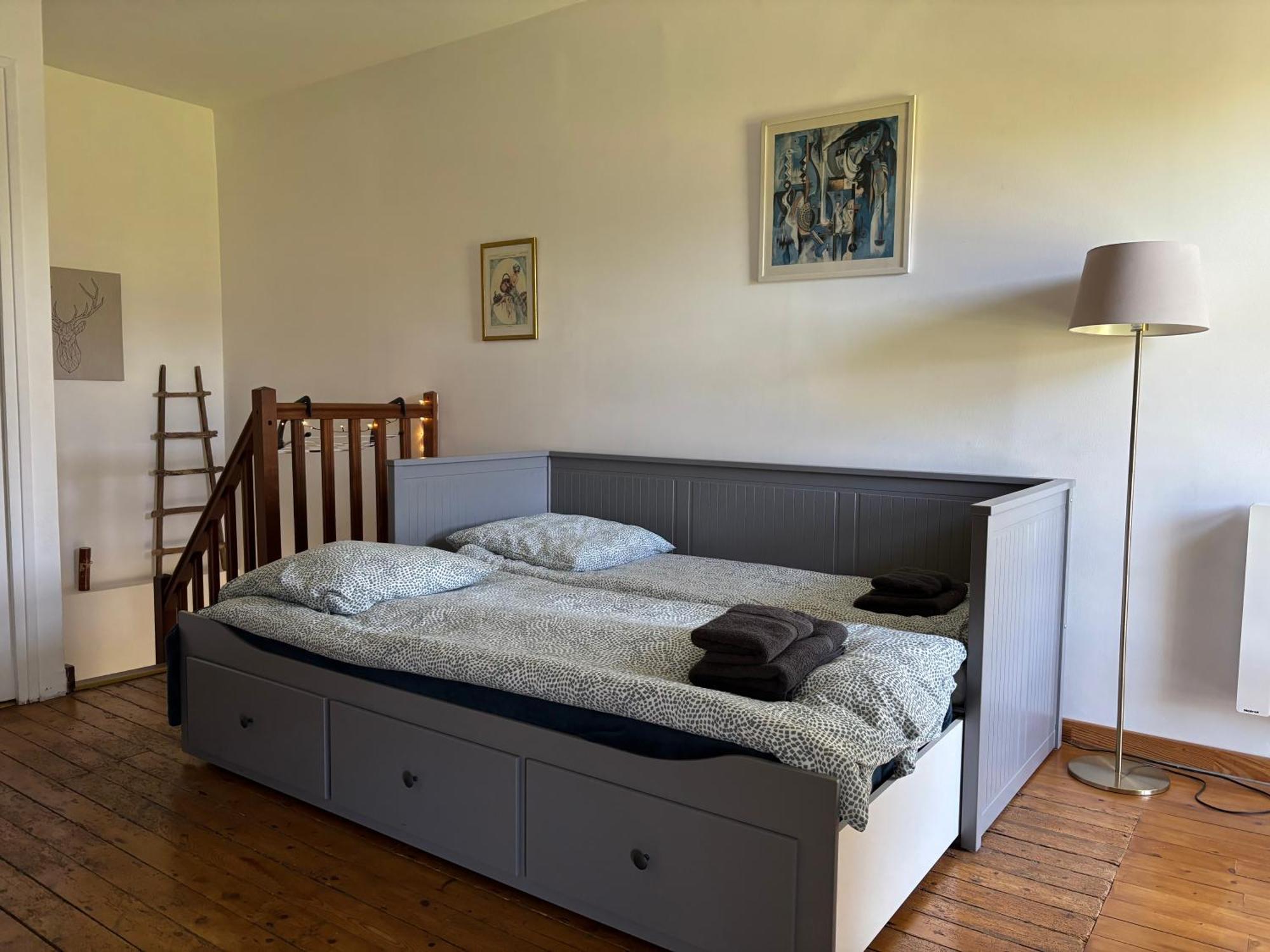 Les Douves Duplex 5 Personnes Lumineux Avec Jardin Et Terrasse Amenagee , Vue Sur Chateau A 5Mn De La Mer, Proche Omaha Beach Et Bayeux Commes Екстериор снимка